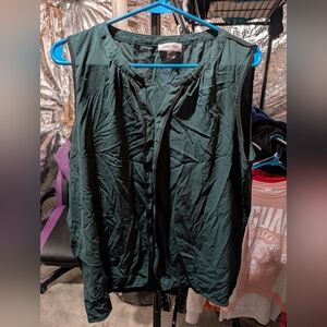 Green and Black Sleeveless Top